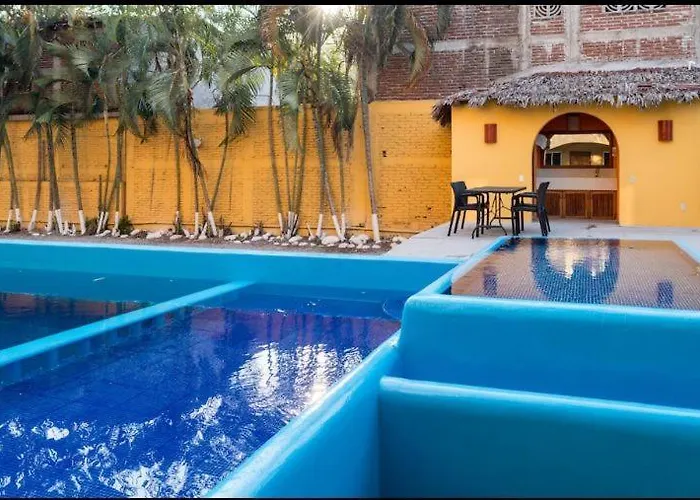 Cuamatzi Hotel Zihuatanejo